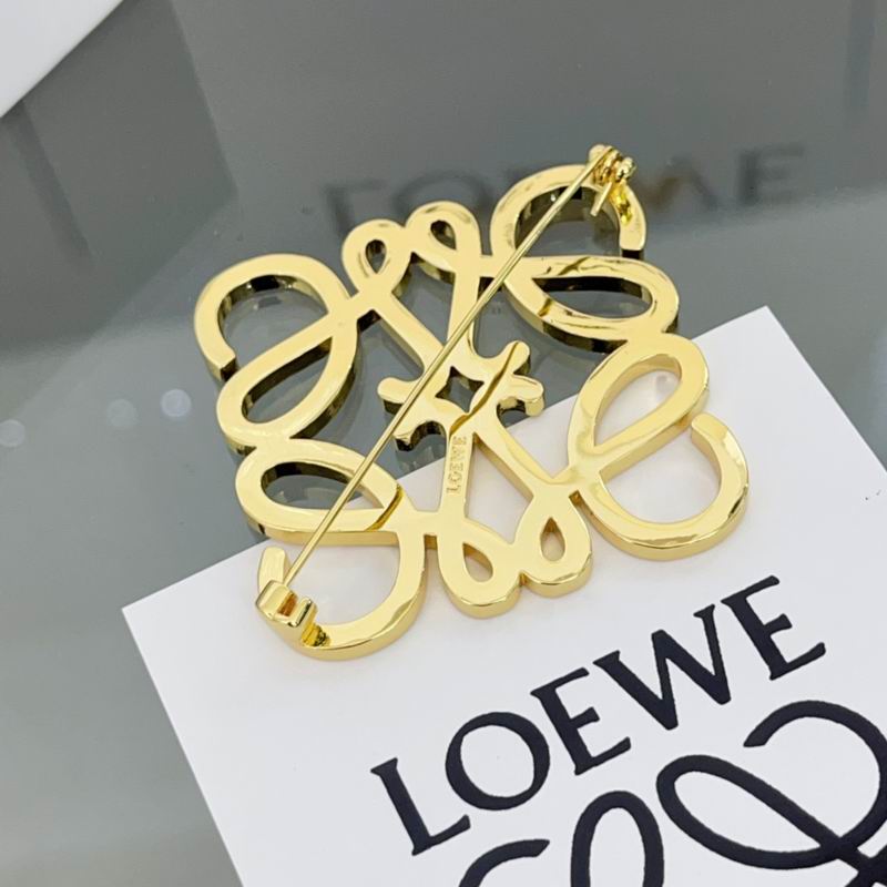Loewe brooch 01lyw15